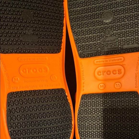 Men’s Orange Bistro Croc Clogs - Picture 3 of 6